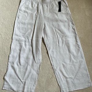 NWT Tahari Capris.